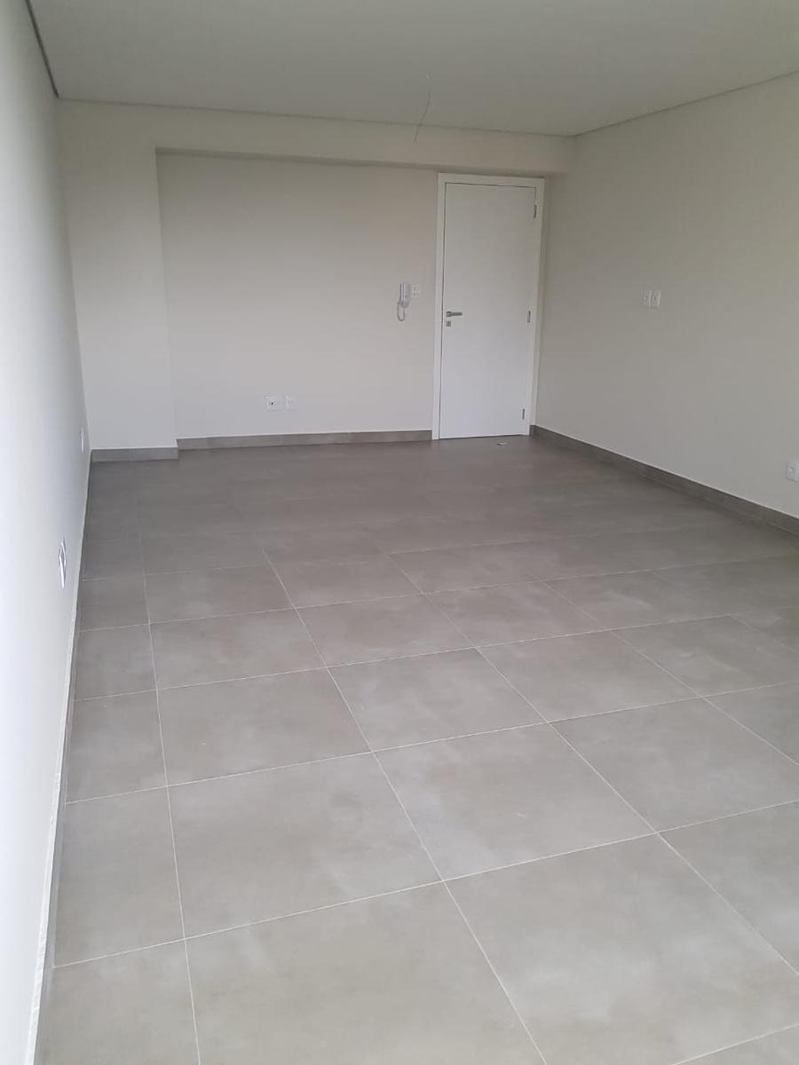 Sala, Barro Preto, 0 Quarto, 0 Vaga
