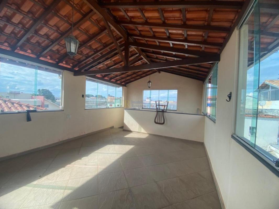 Casa, Coqueiros, 3 Quartos, 6 Vagas, 1 Suíte