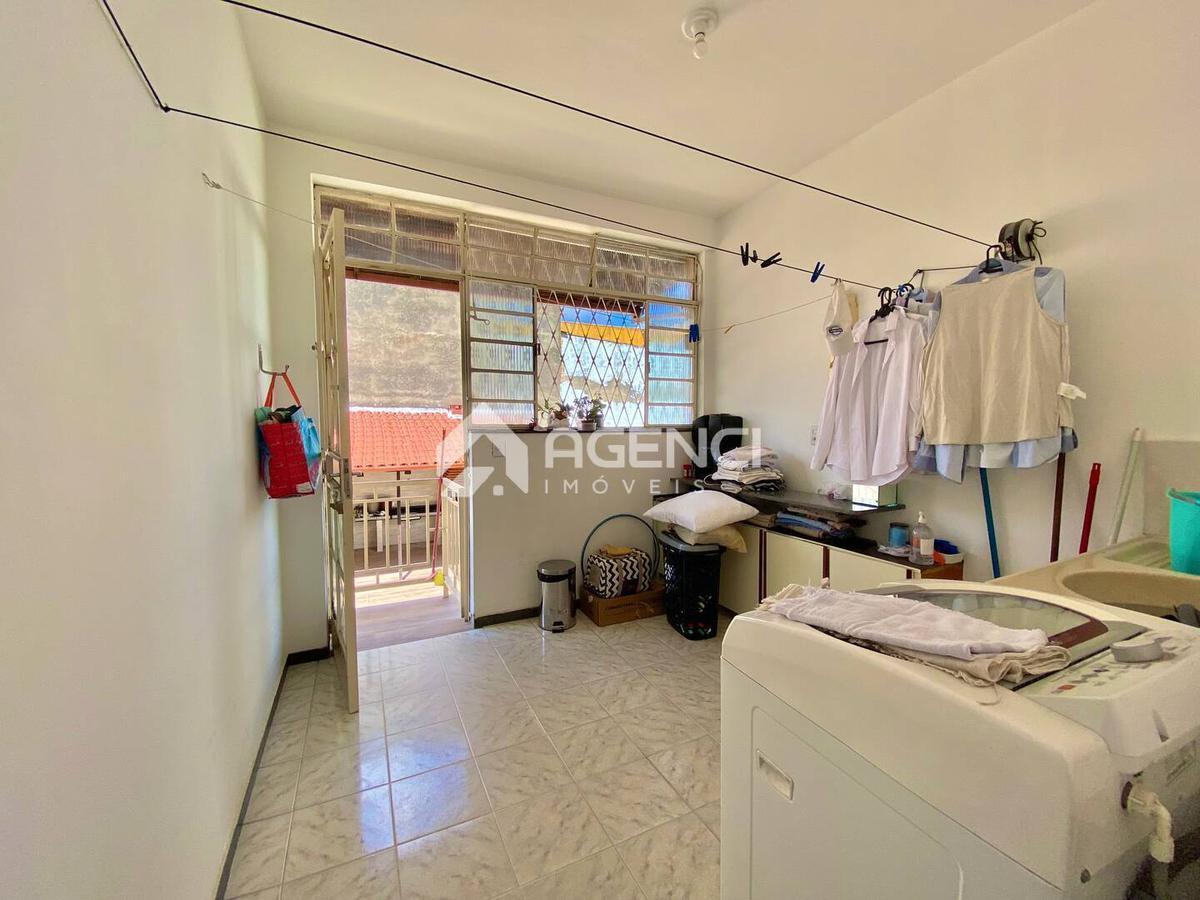 Casa, Santa Maria, 3 Quartos, 0 Vaga, 1 Suíte