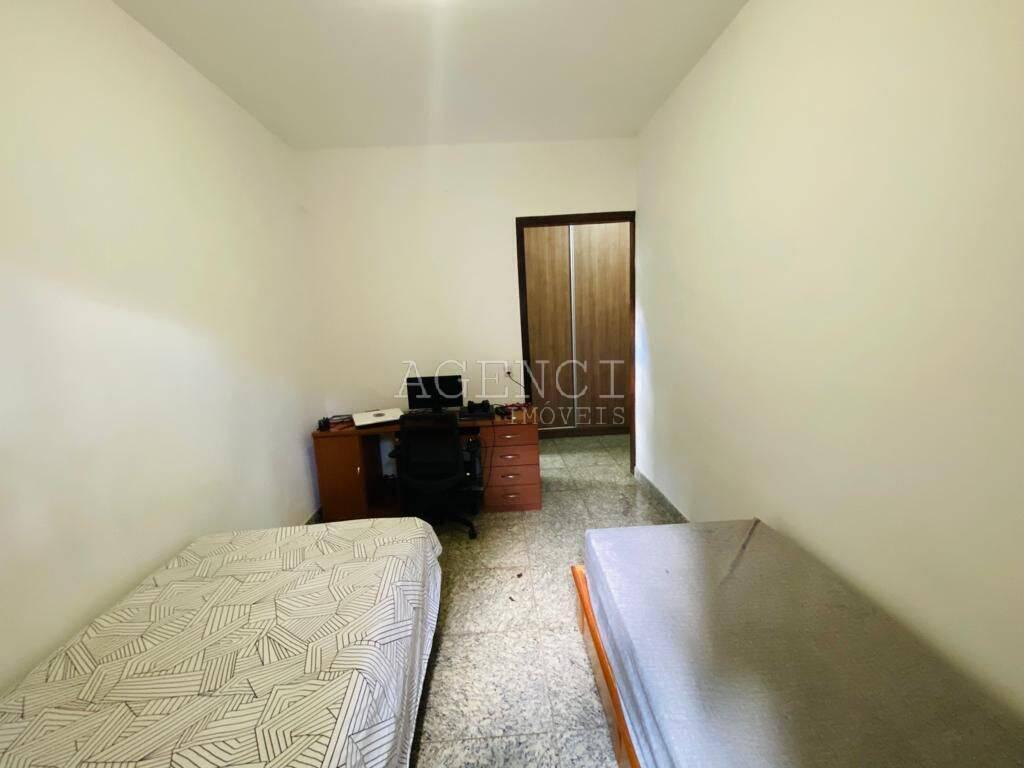 Casa, Bandeirantes (pampulha), 5 Quartos, 0 Vaga, 4 Suítes