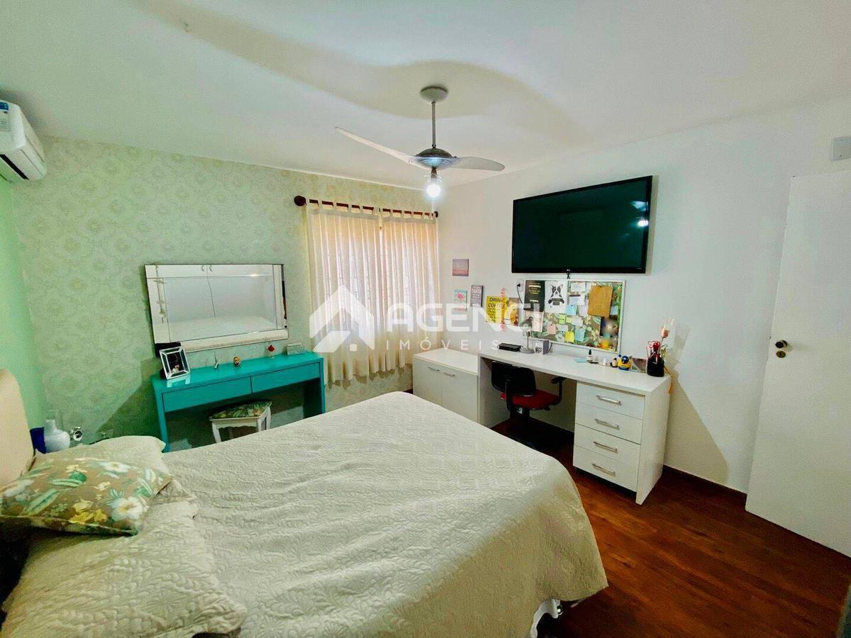 Casa, Bandeirantes (pampulha), 4 Quartos, 10 Vagas, 1 Suíte