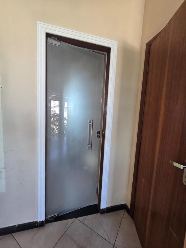 Casa, Trevo, 4 Quartos, 3 Vagas, 1 Suíte