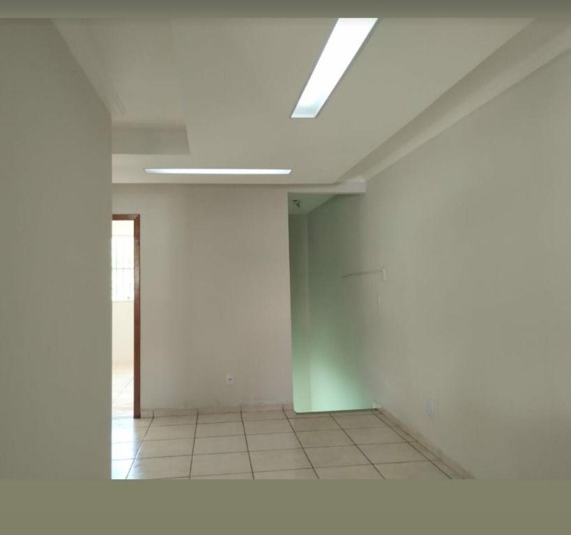 Casa, Jardim Vitória, 2 Quartos, 1 Vaga