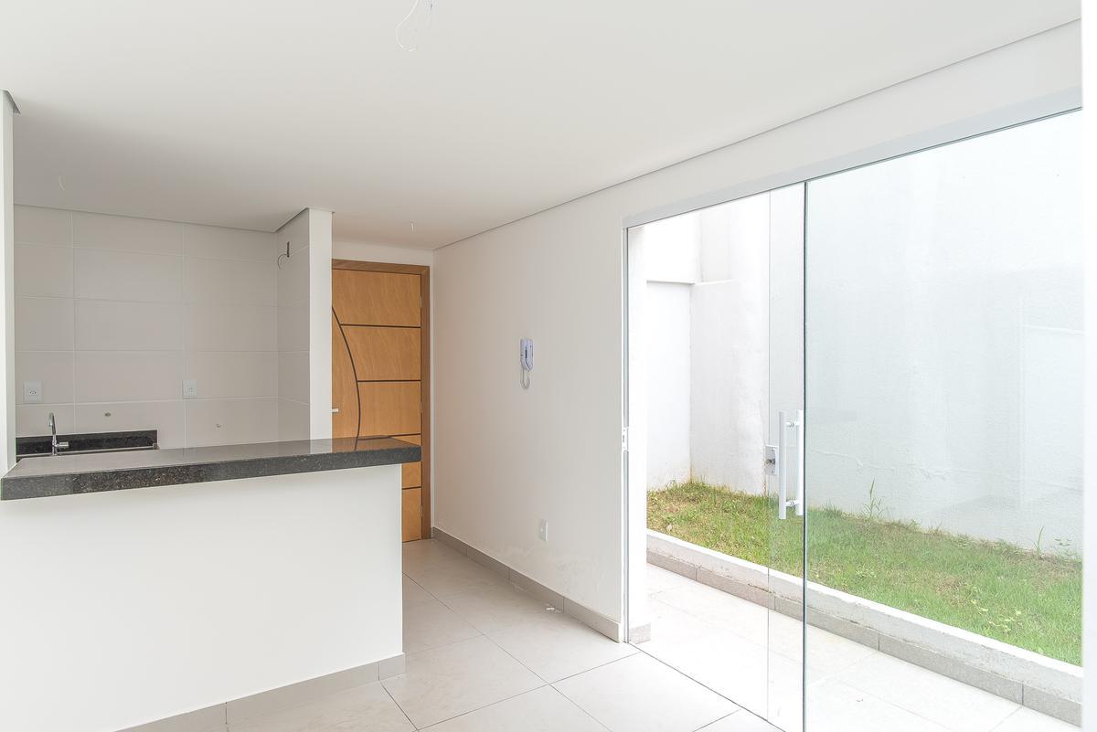 Apartamento, Heliópolis, 2 Quartos, 2 Vagas, 1 Suíte