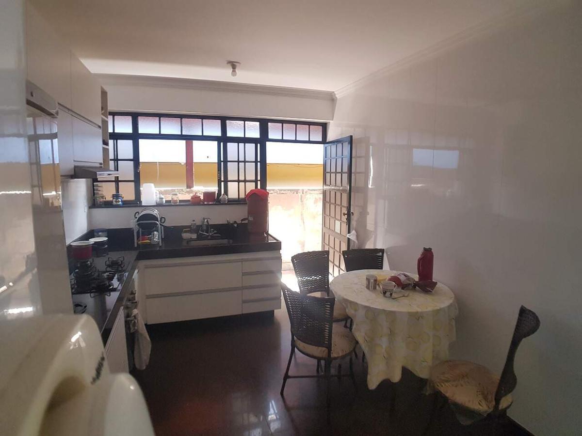 Casa, Betânia, 3 Quartos, 3 Vagas, 2 Suítes