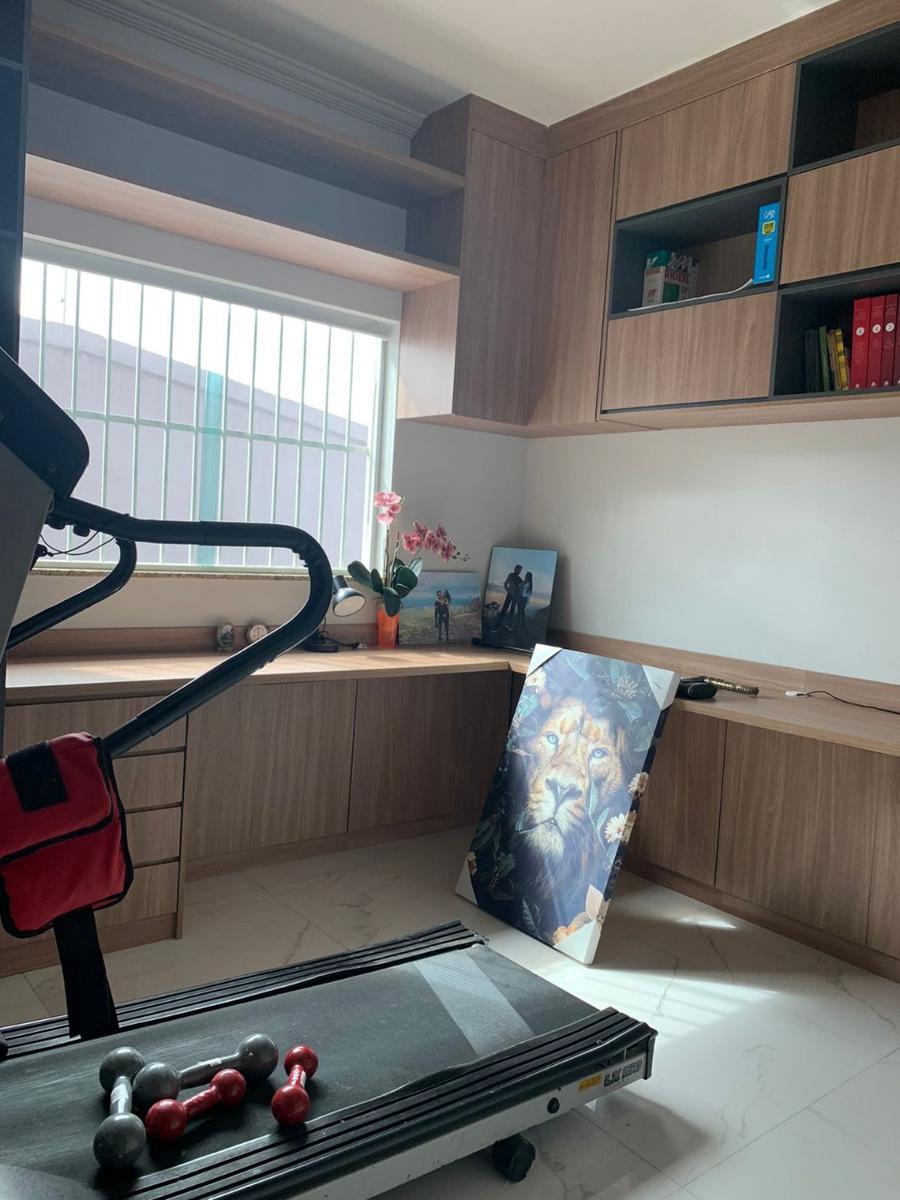 Casa, Parque Xangri-lá, 3 Quartos, 5 Vagas, 1 Suíte