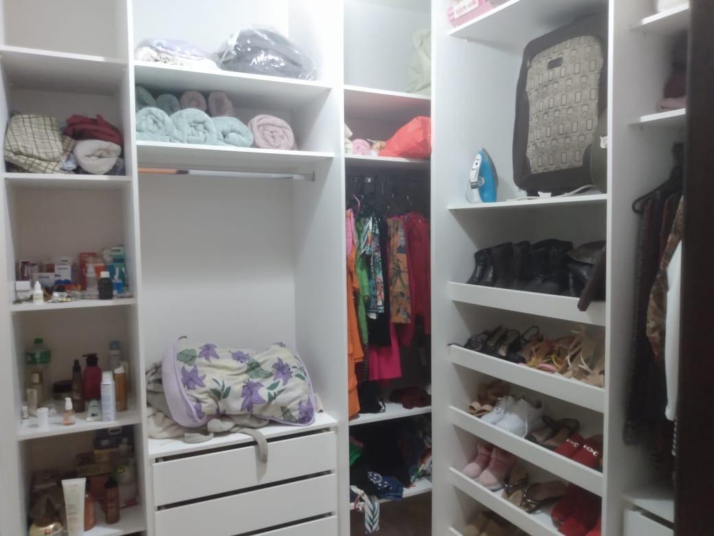 Casa, Letícia, 3 Quartos, 3 Vagas, 1 Suíte