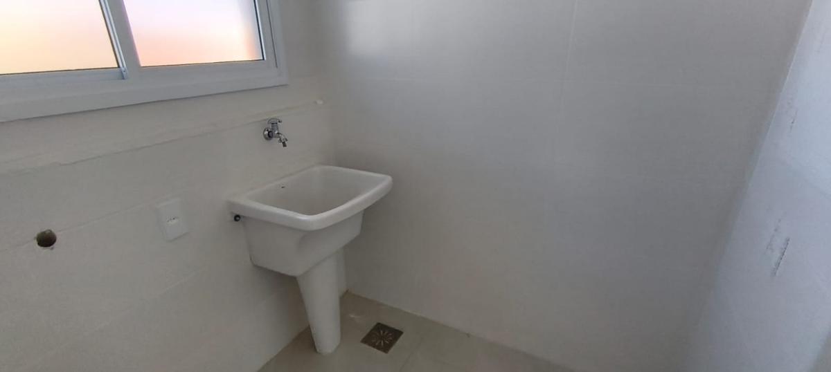 Apartamento, Esplanada, 2 Quartos, 1 Vaga, 1 Suíte