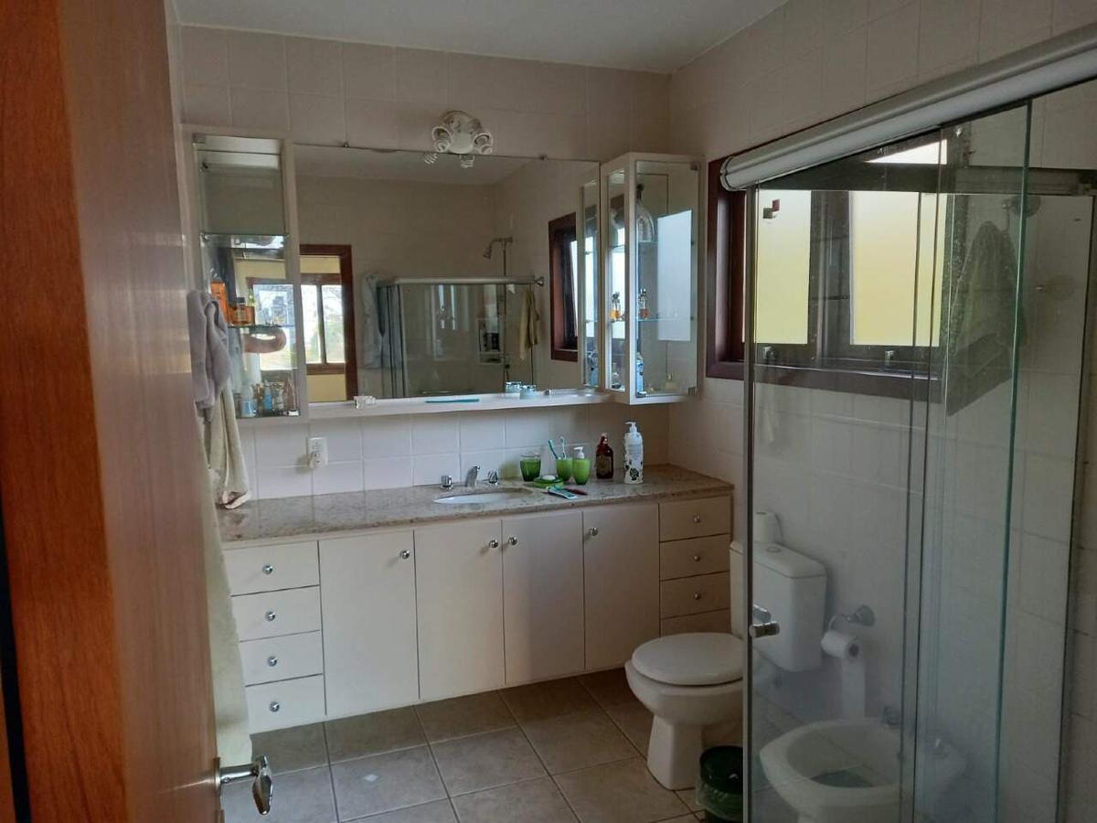 Casa em Condomínio, Alphaville, 6 Quartos, 5 Vagas, 2 Suítes
