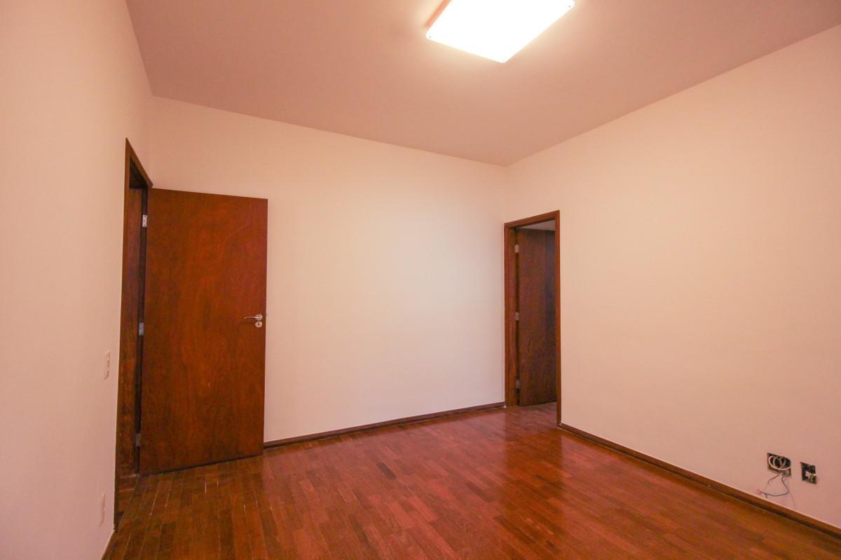 Cobertura, Anchieta, 8 Quartos, 2 Vagas, 3 Suítes