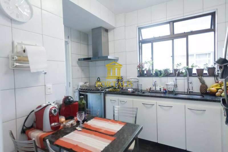 Apartamento, Sion, 4 Quartos, 3 Vagas, 2 Suítes