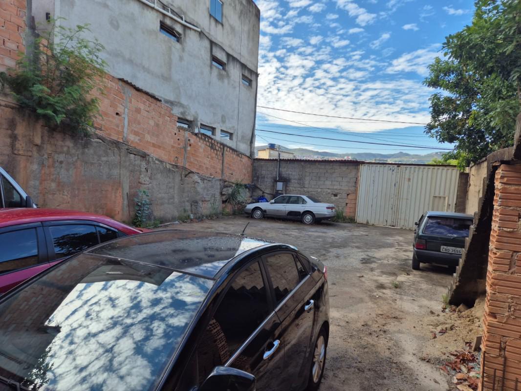 Lote, Casa Branca, 2 Quartos, 2 Vagas