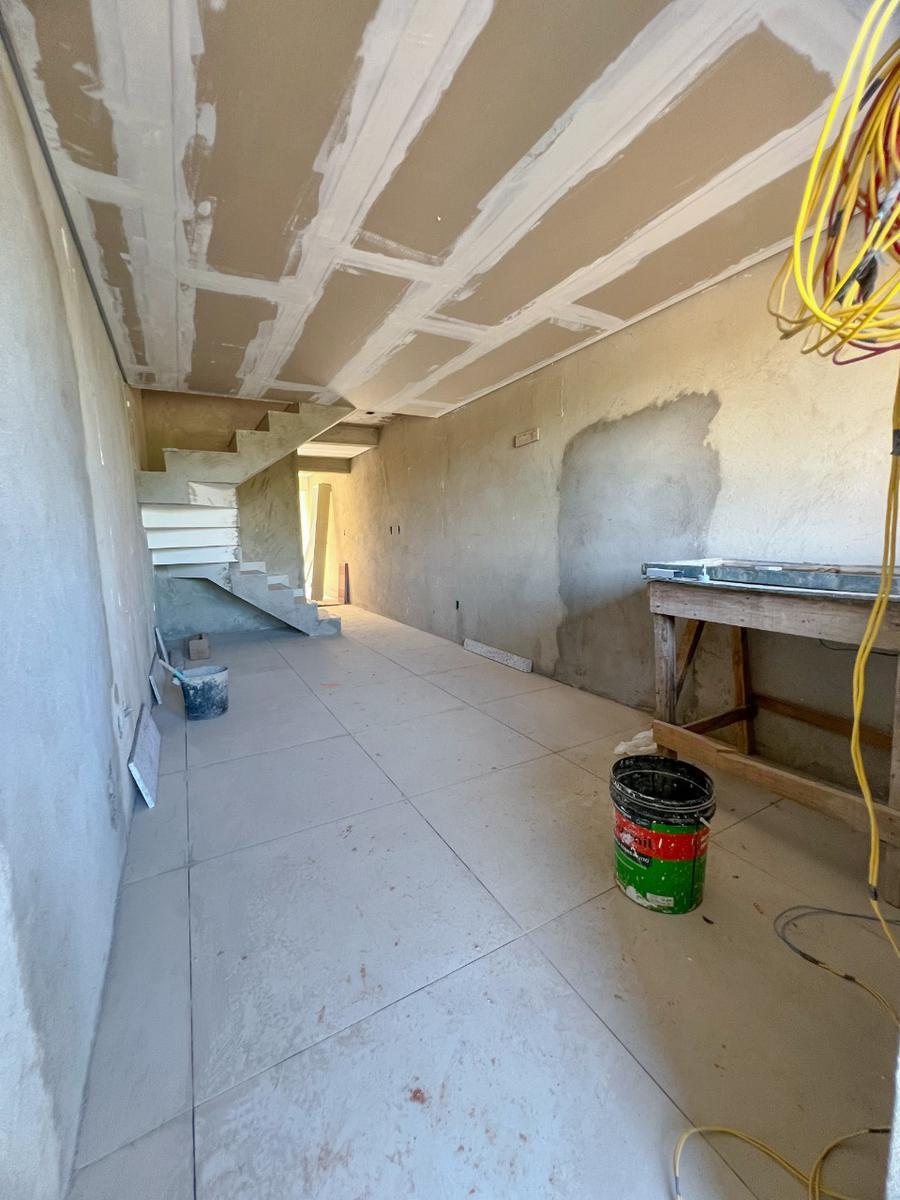 Casa, Santa Branca, 2 Quartos, 2 Vagas, 2 Suítes