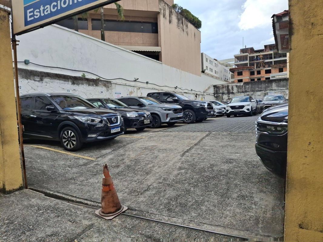 Lote, Barro Preto, 0 Quarto, 0 Vaga
