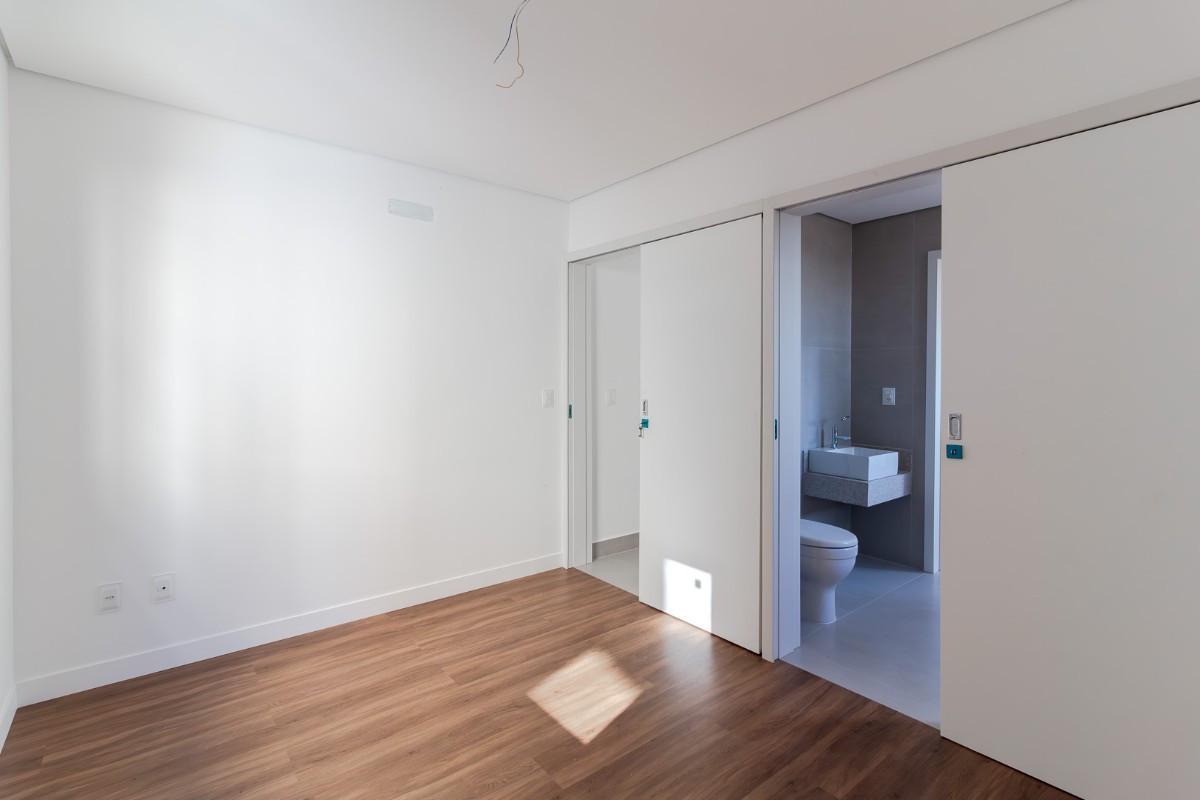 Apartamento, Esplanada, 3 Quartos, 2 Vagas, 3 Suítes