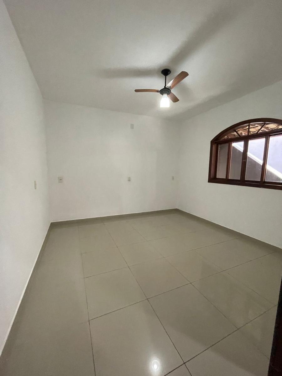 Casa, São José, 2 Quartos, 3 Vagas, 1 Suíte
