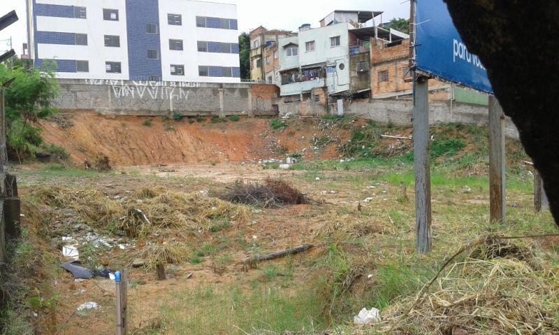 Lote, Heliópolis, 0 Quarto, 0 Vaga