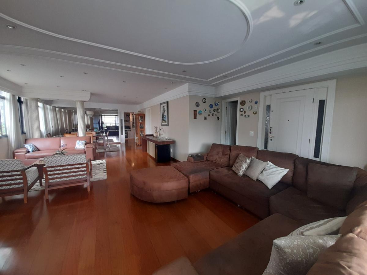Apartamento, Funcionários, 4 Quartos, 3 Vagas, 2 Suítes
