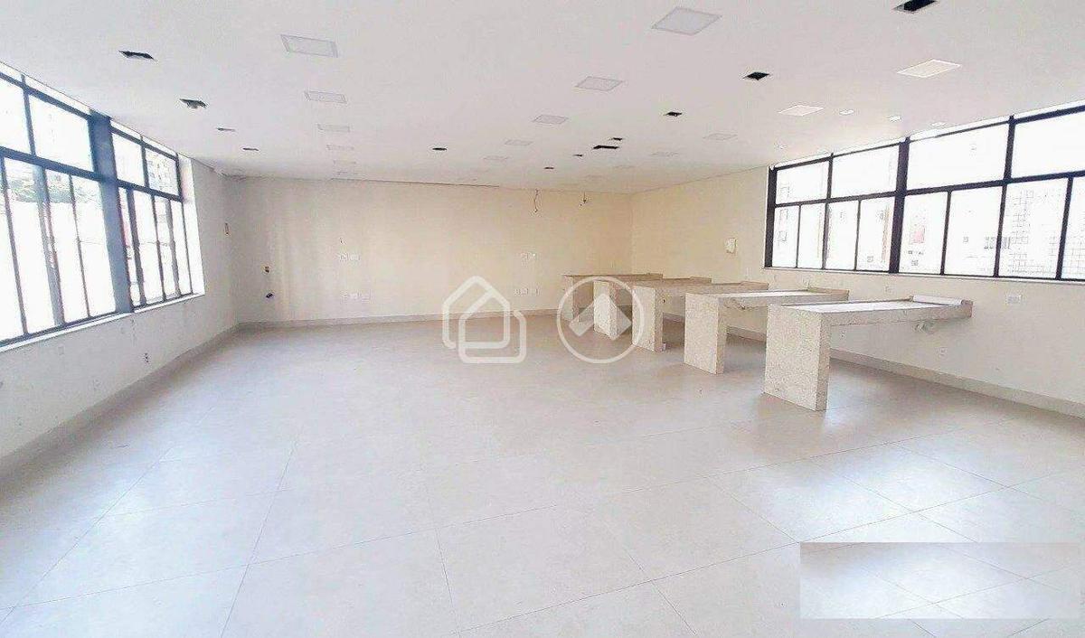 Sala, Santa Efigênia
