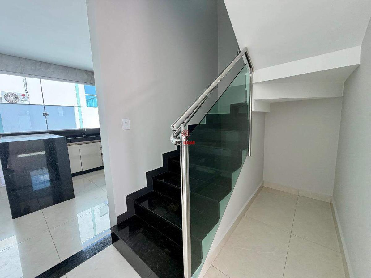 Casa, Masterville, 3 Quartos, 3 Vagas, 1 Suíte
