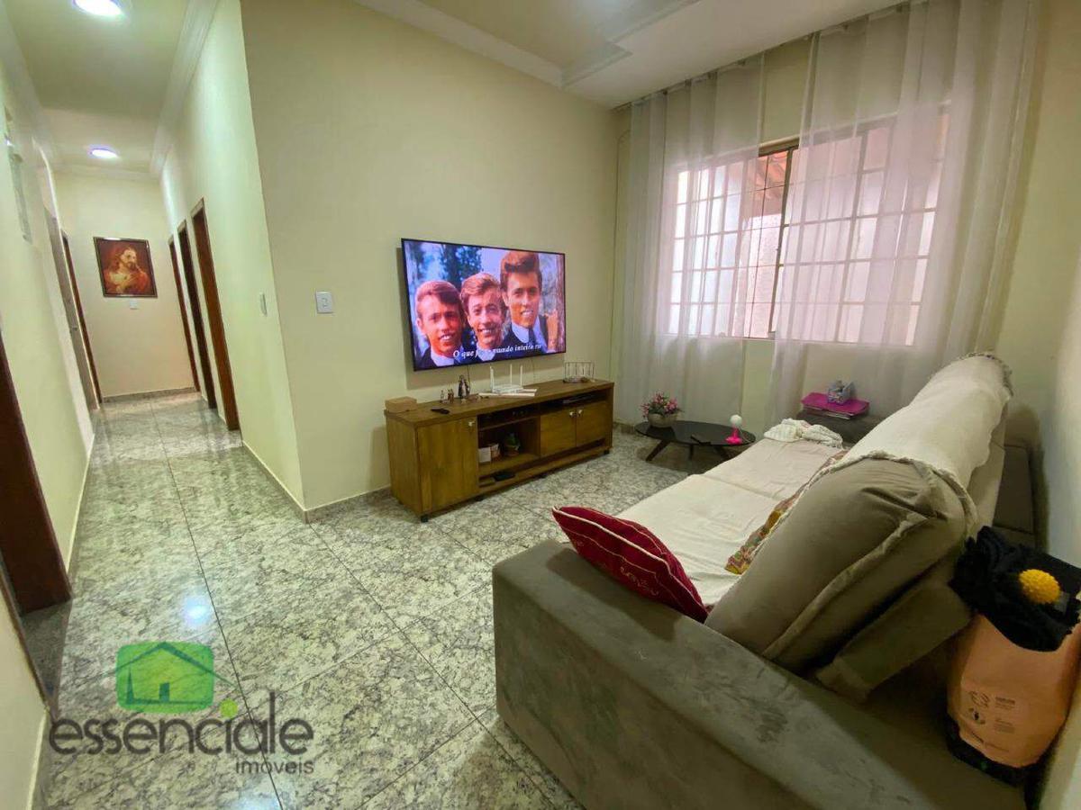 Casa, Jardim Riacho das Pedras, 3 Quartos, 4 Vagas, 1 Suíte