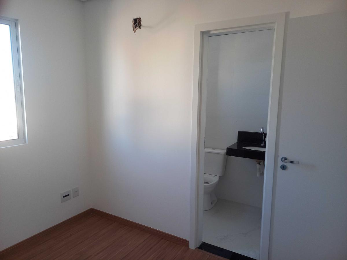 Apartamento, Santa Efigênia, 2 Quartos, 0 Vaga, 2 Suítes
