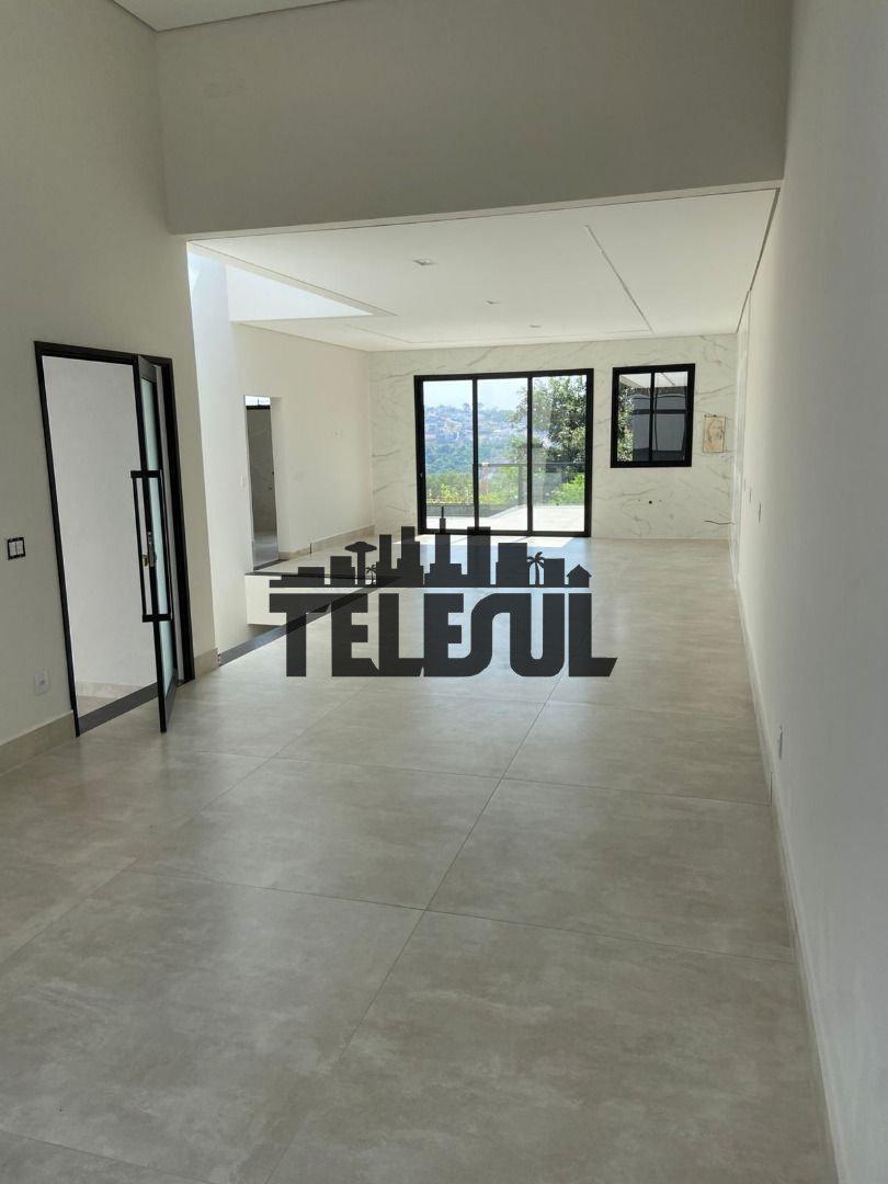 Casa, Santa Luiza, 4 Quartos, 0 Vaga, 3 Suítes