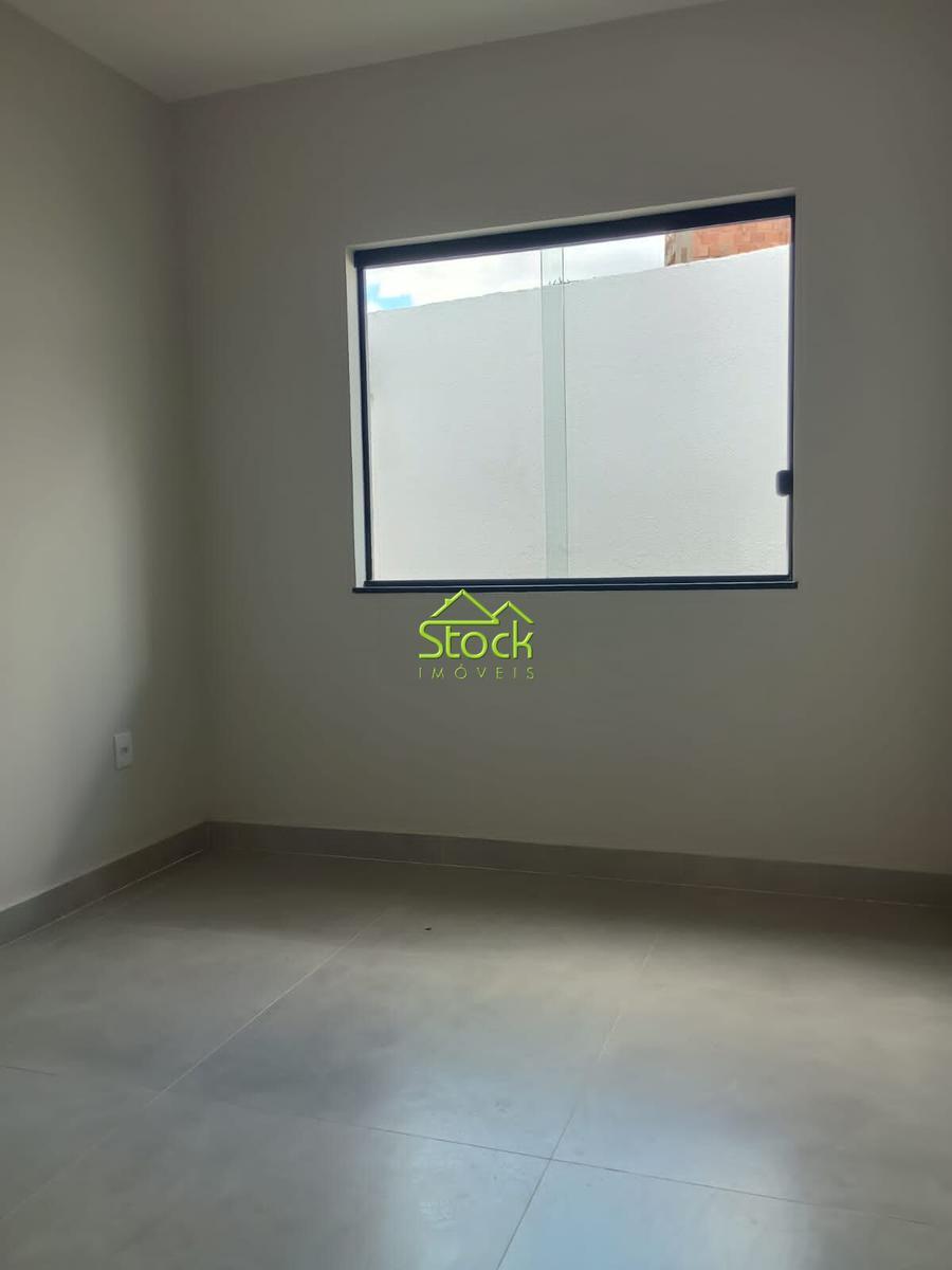 Casa, Jardim Imperial, 3 Quartos, 2 Vagas, 1 Suíte