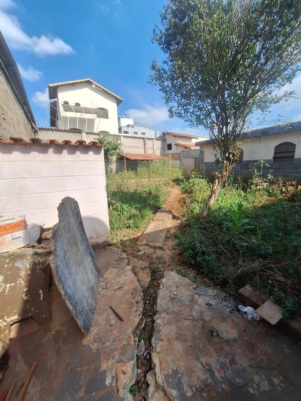 Casa, Cardoso (barreiro), 2 Quartos, 5 Vagas