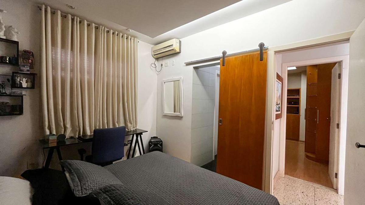 Casa, Paquetá, 4 Quartos, 5 Vagas, 2 Suítes