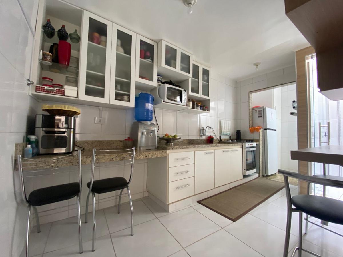 Casa, Centro, 4 Quartos, 2 Vagas, 3 Suítes