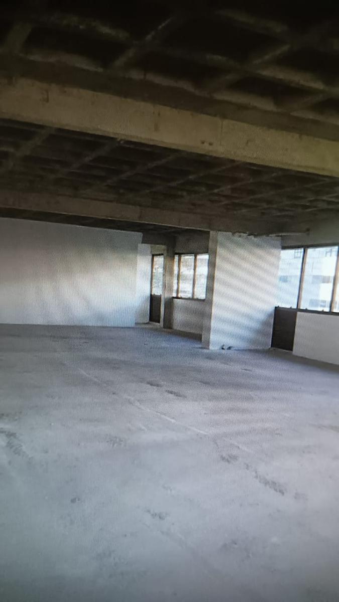 Sala, Estoril, 0 Quarto, 1 Vaga