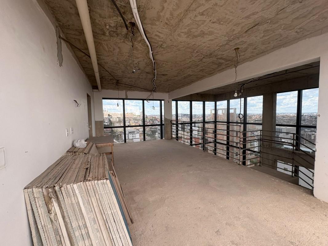 Cobertura, Barreiro, 4 Quartos, 4 Vagas, 2 Suítes