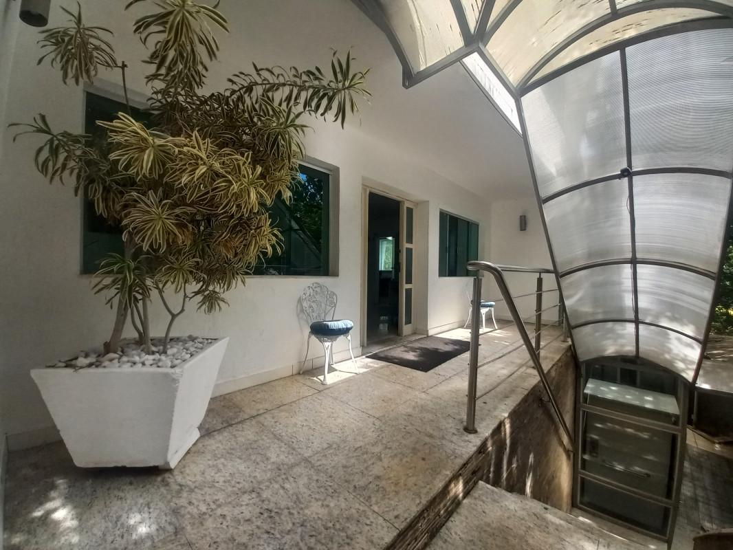 Casa, Cruzeiro, 5 Quartos, 4 Vagas, 1 Suíte