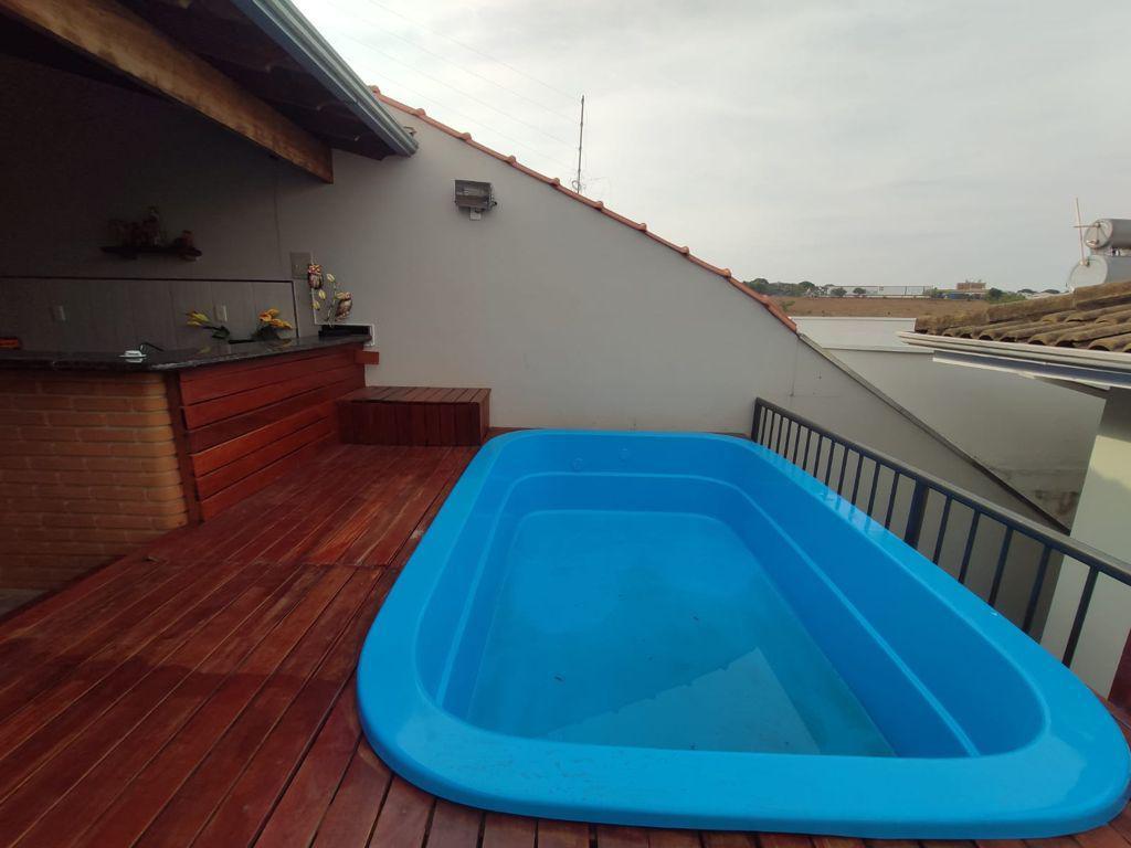 Casa, Rezende, 3 Quartos, 20 Vagas, 1 Suíte