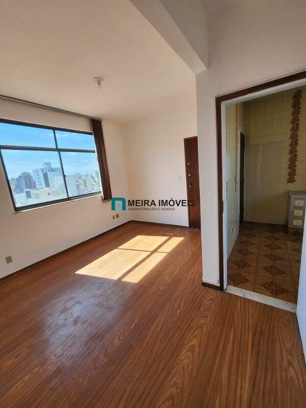 Apartamento, Floresta, 2 Quartos, 1 Vaga