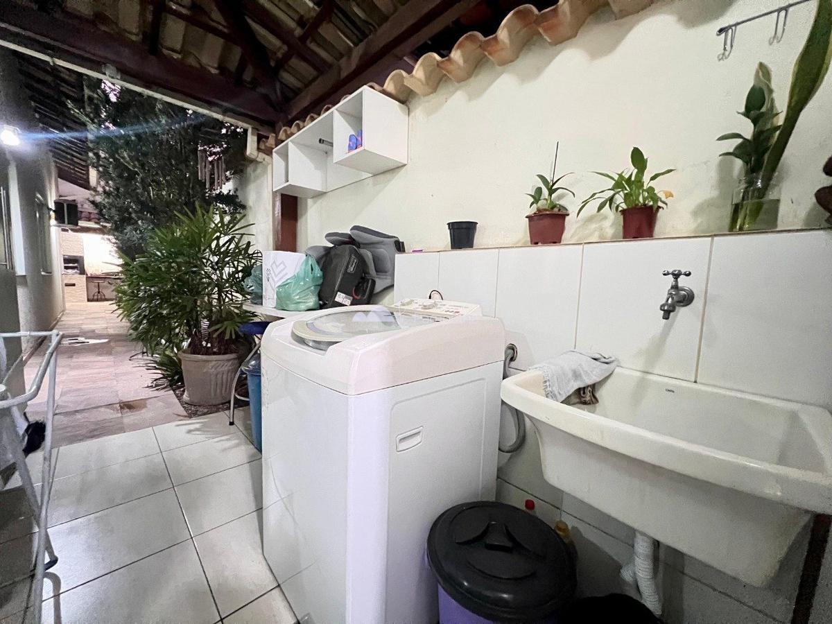 Casa, Céu Azul, 3 Quartos, 4 Vagas, 1 Suíte