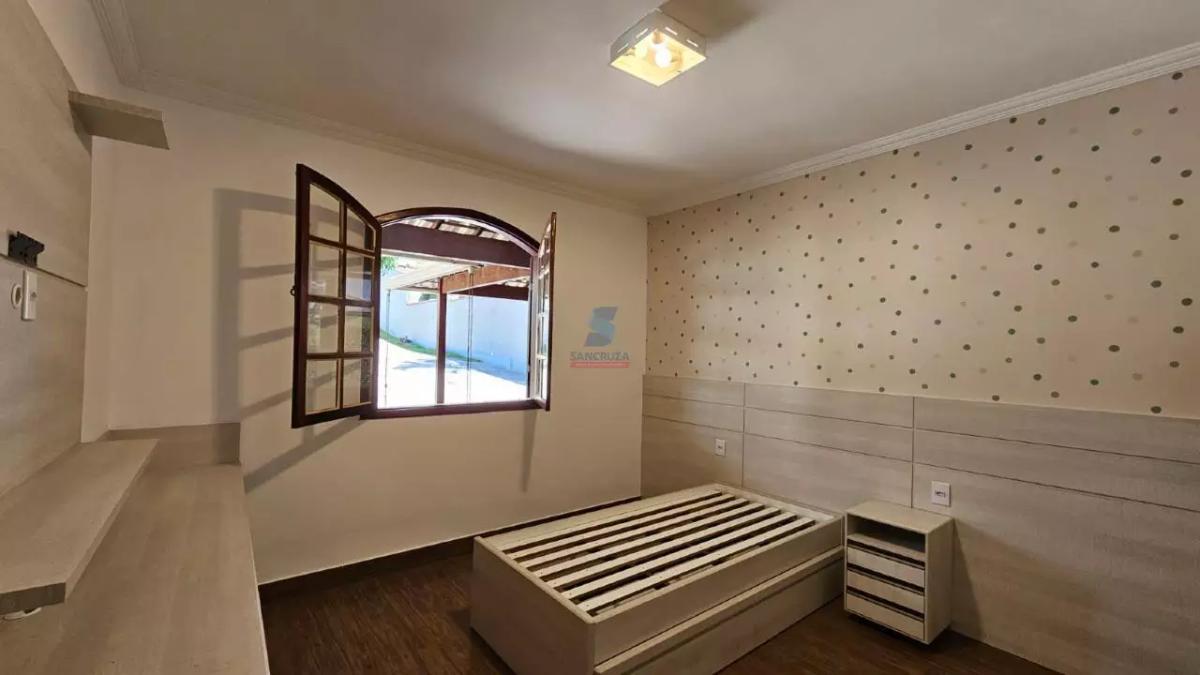 Casa, Fonte Grande, 4 Quartos, 8 Vagas, 1 Suíte