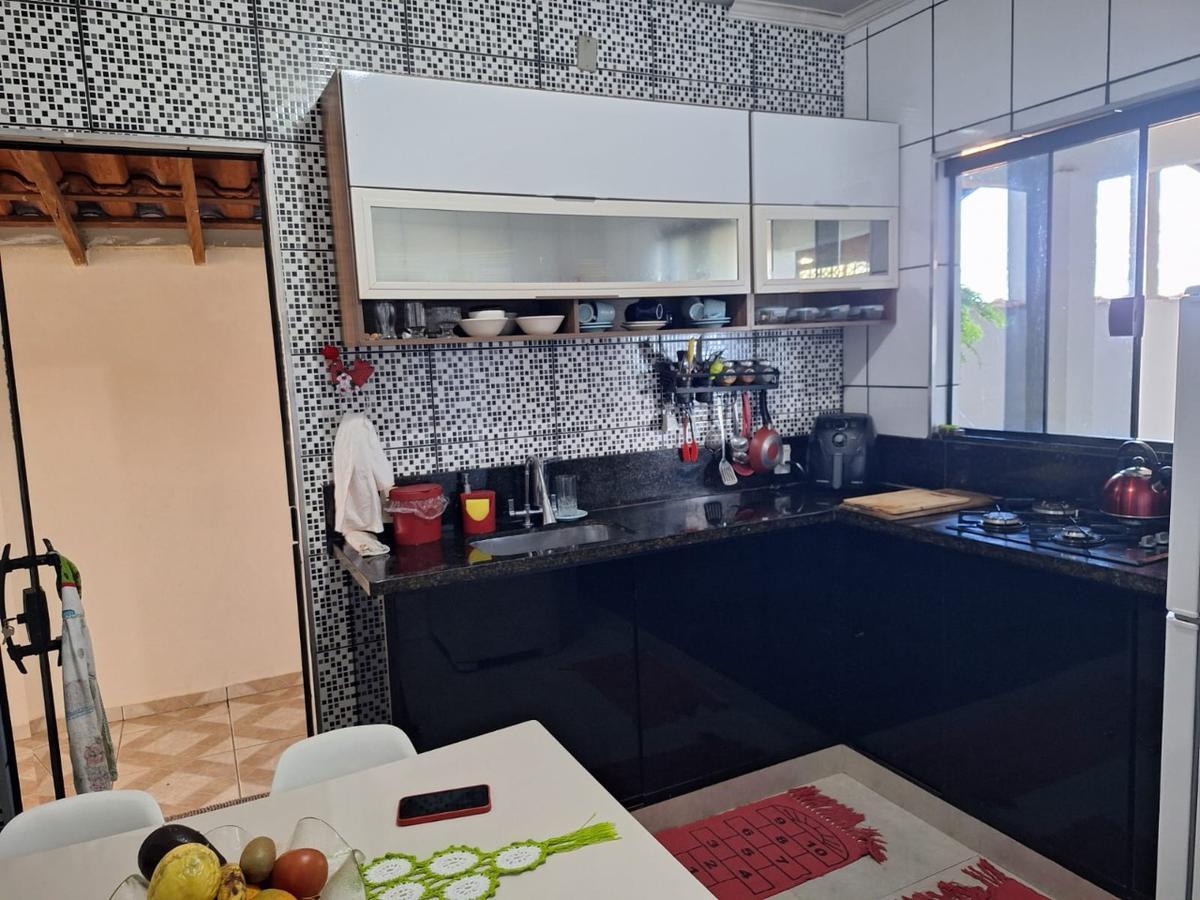 Casa, Damasco, 2 Quartos, 2 Vagas
