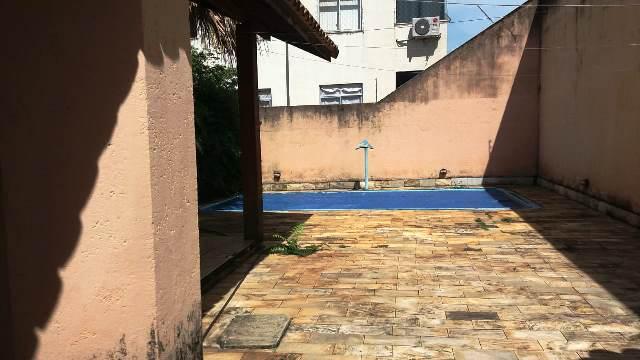 Casa, Castelo, 3 Quartos, 4 Vagas, 1 Suíte