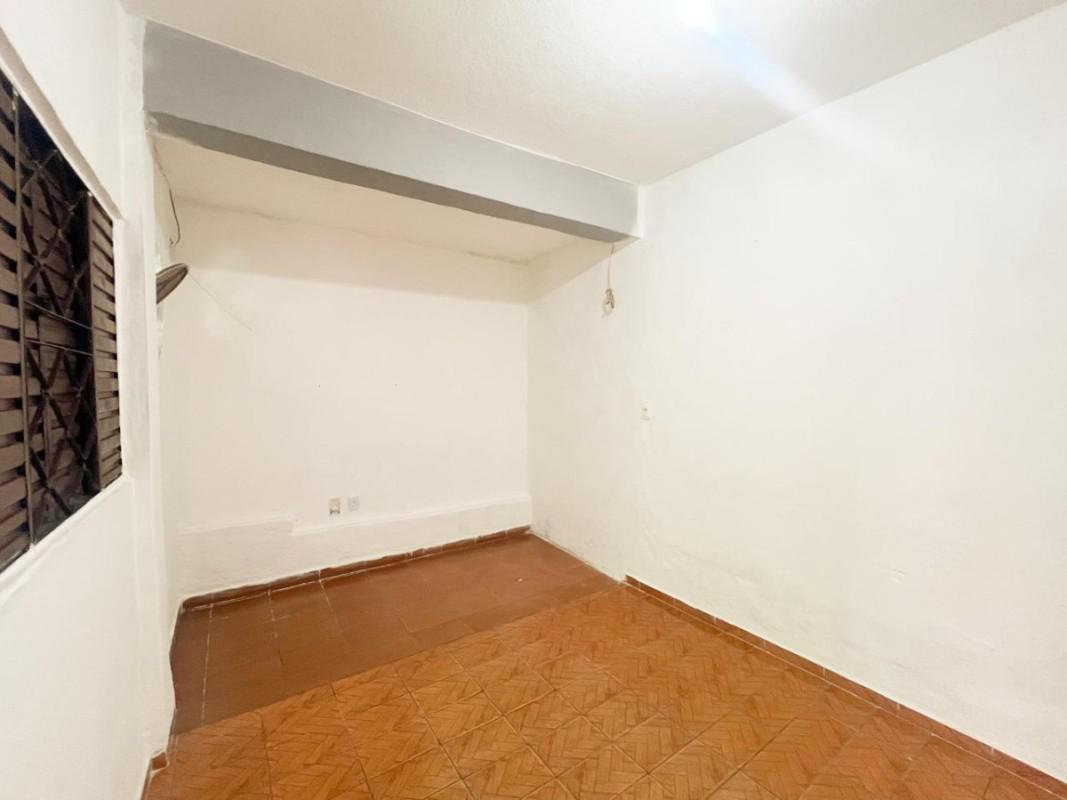 Casa, Confisco, 3 Quartos, 2 Vagas, 1 Suíte