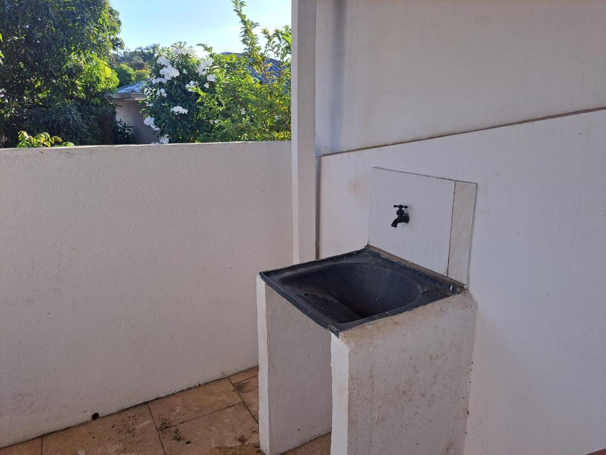 Casa, Jardim Guanabara, 2 Quartos, 0 Vaga