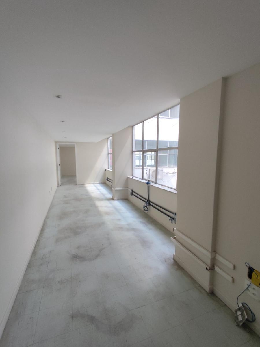 Andar, Centro, 0 Quarto, 0 Vaga