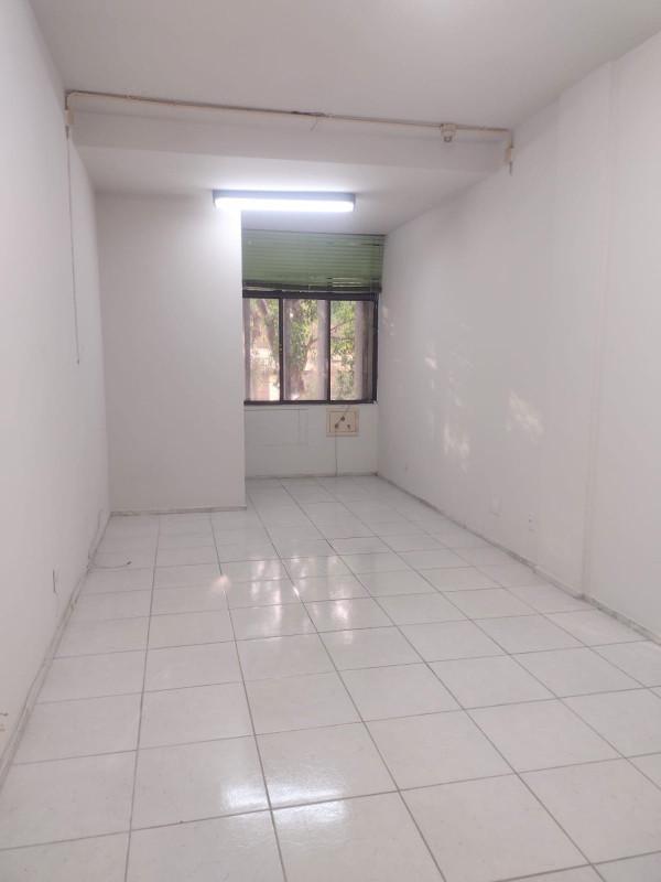 Sala, Barro Preto, 0 Quarto, 0 Vaga