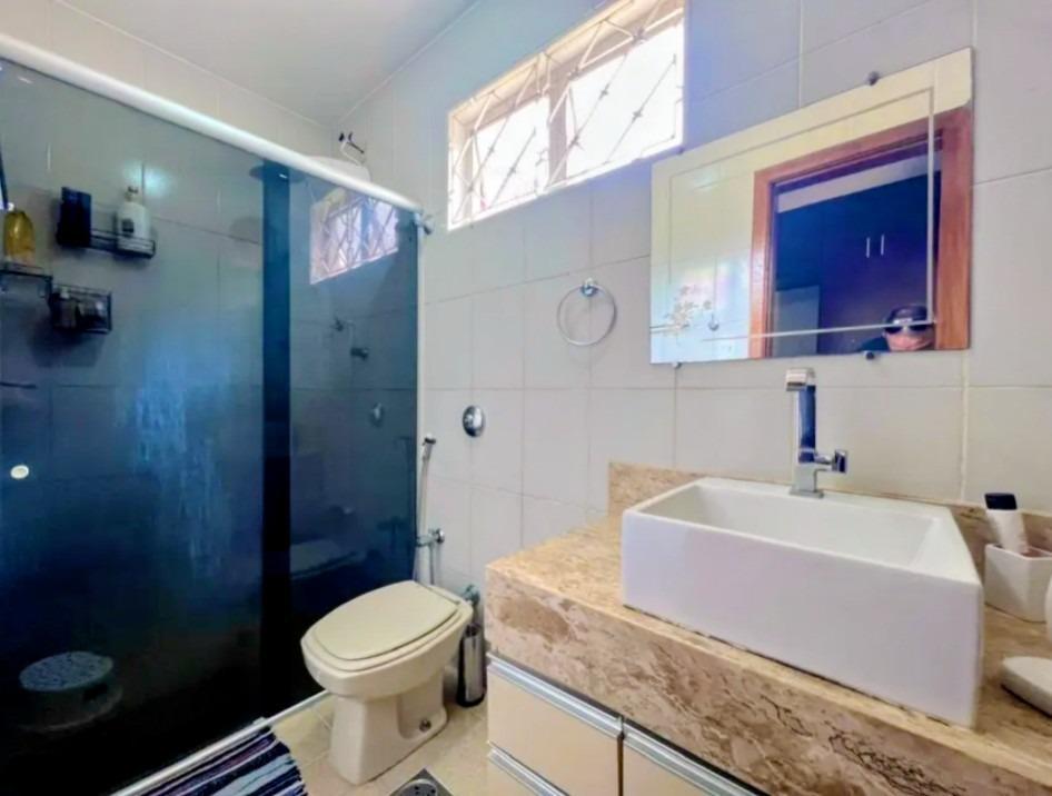 Casa, Castelo, 3 Quartos, 2 Vagas, 1 Suíte