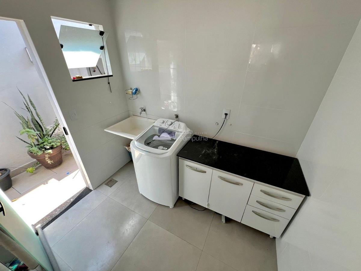 Casa, Planalto, 3 Quartos, 4 Vagas, 1 Suíte