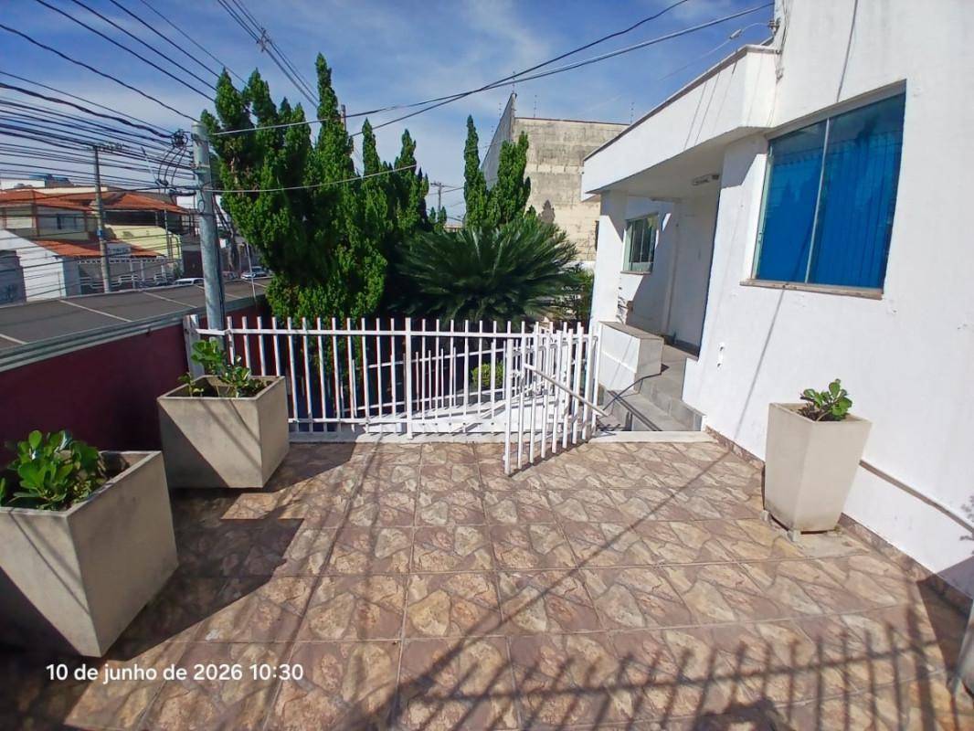 Casa Comercial, Planalto, 8 Quartos, 0 Vaga