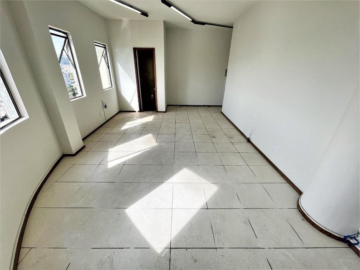 Sala, Luxemburgo, 0 Quarto, 0 Vaga