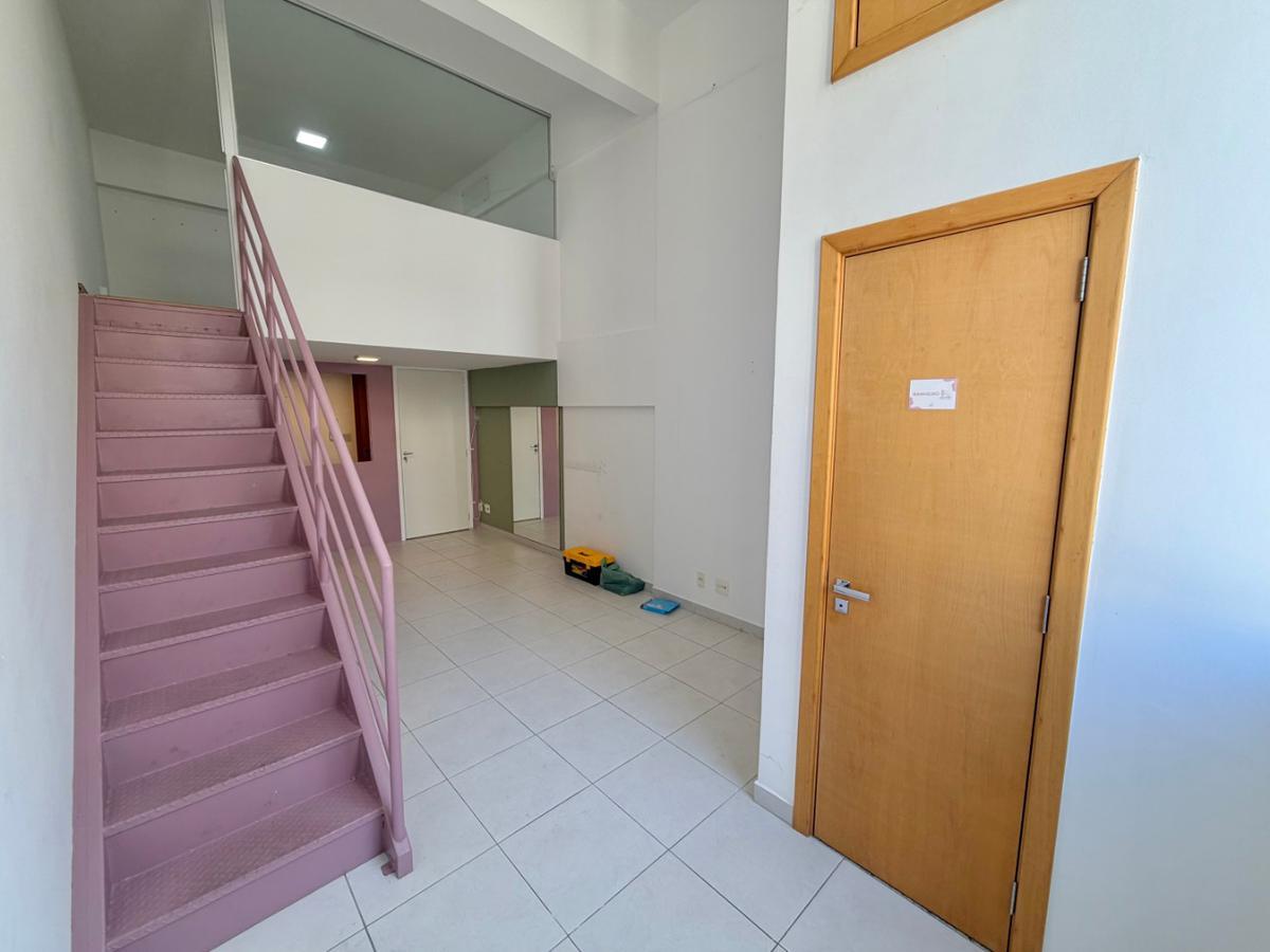 Sala, São José, 0 Quarto, 1 Vaga