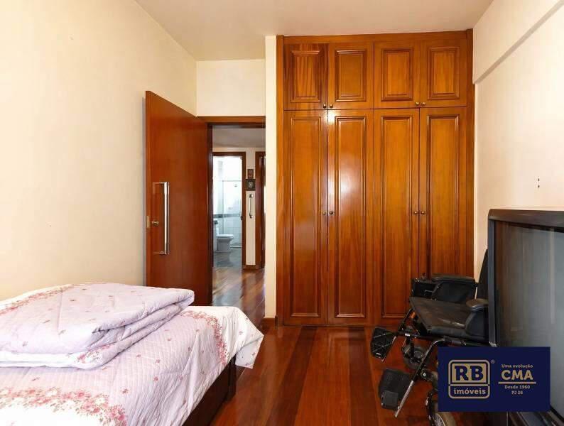 Apartamento, Funcionários, 4 Quartos, 2 Vagas, 1 Suíte